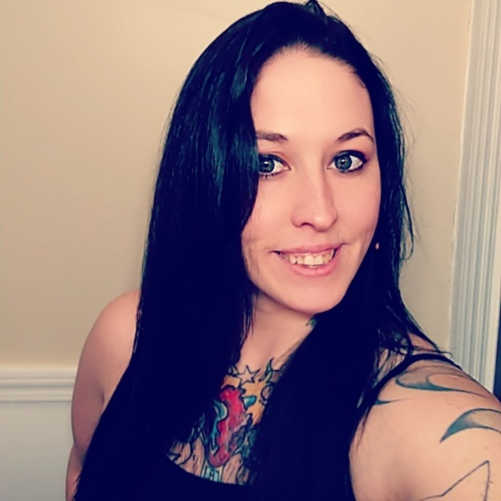 Meet your Posher, Carly